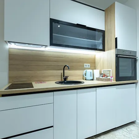 Ultra Modern 1-bedroom With Free Garage -